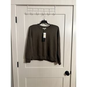 Cable & Gage Yummy Crewneck Pullover Top Grape Leaf Green NWT M Workout Relax